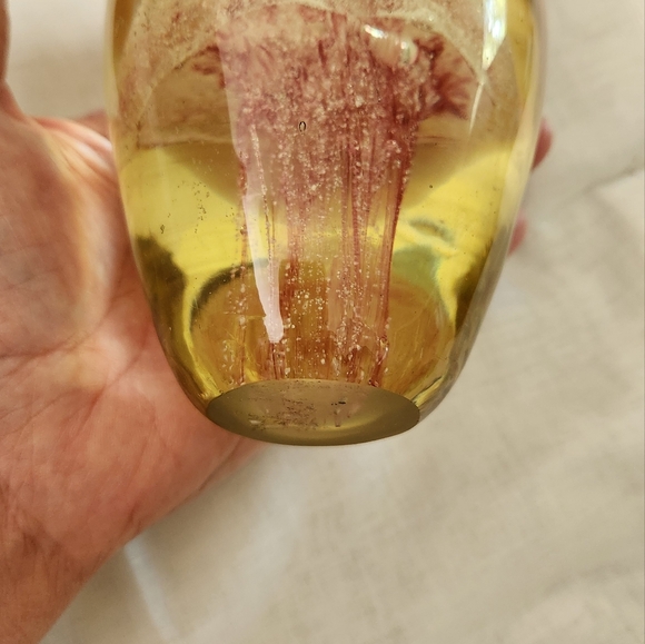 Jellyfish Glass Paperweight Decoration - Picture 5 of 16